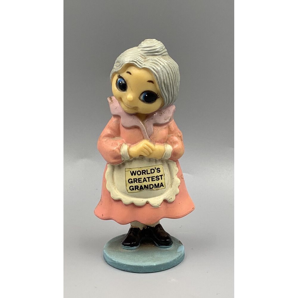 Antique Vintage 1972 Berries Figurine. #349. Series. Greatest Grandma.